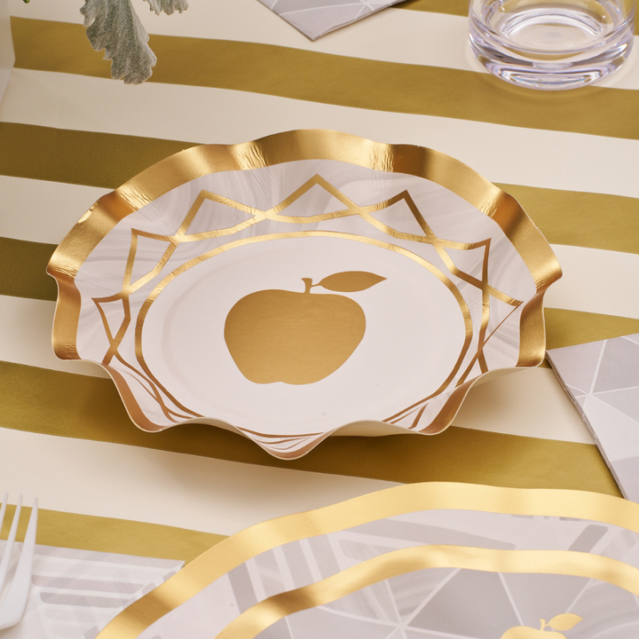 Golden Apple Table Setting