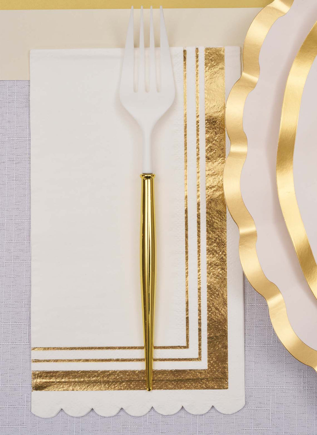 Everyday Chic Table Setting: Chestnut