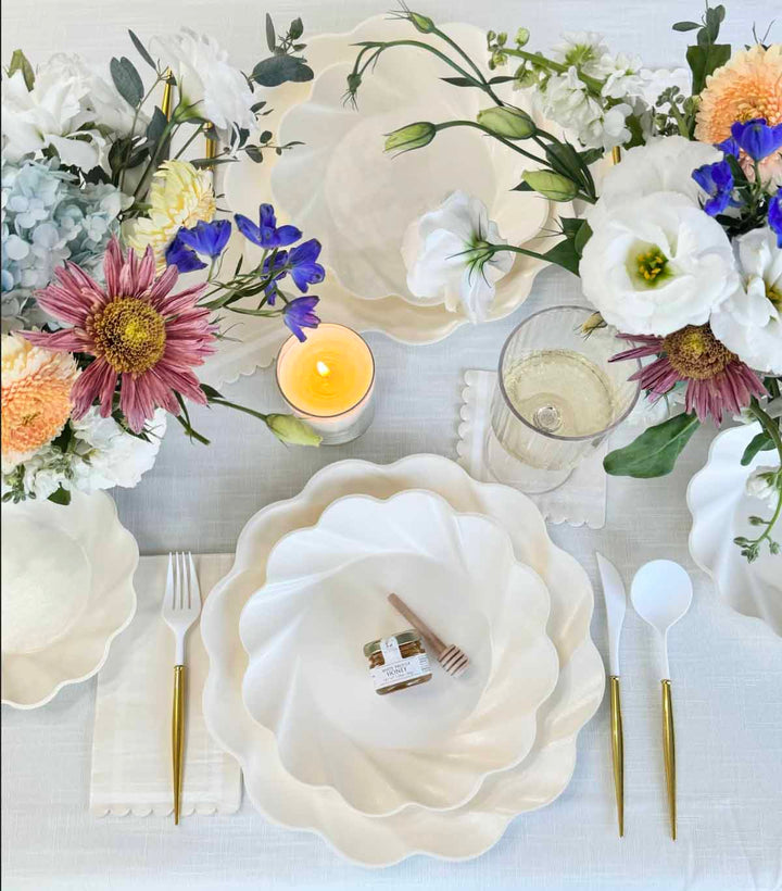 Cocktail Napkin Scalloped Edge Cream/20 pkg