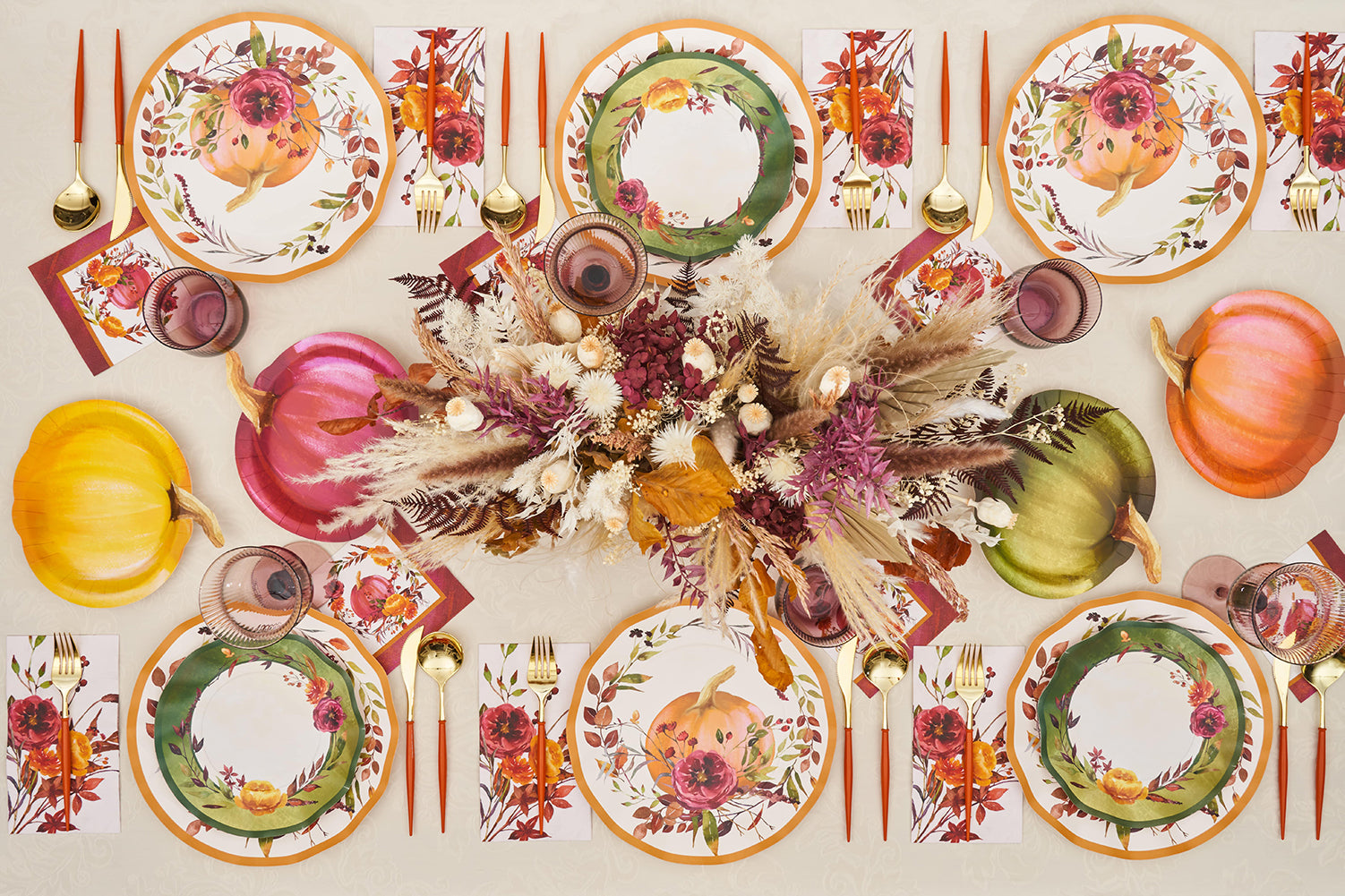 Top 5 Thanksgiving Themes To Make Your Turkey Day Special