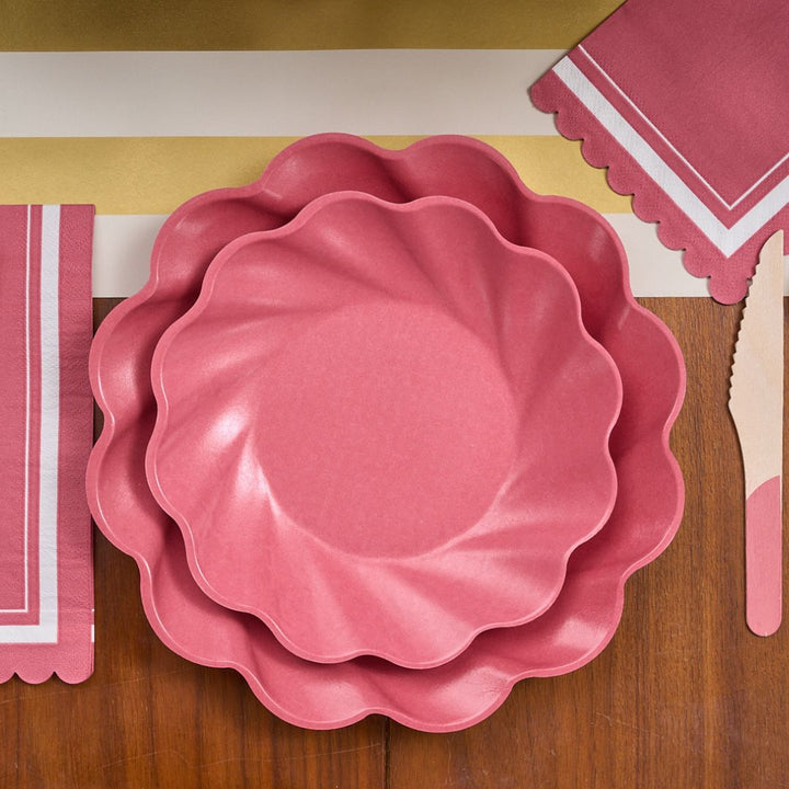 Cocktail Napkin Scalloped Edge Berry/20 pkg