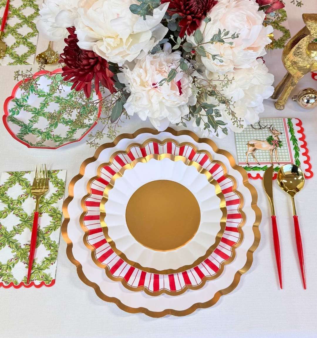 Holly Berry: Christmas Table for 16