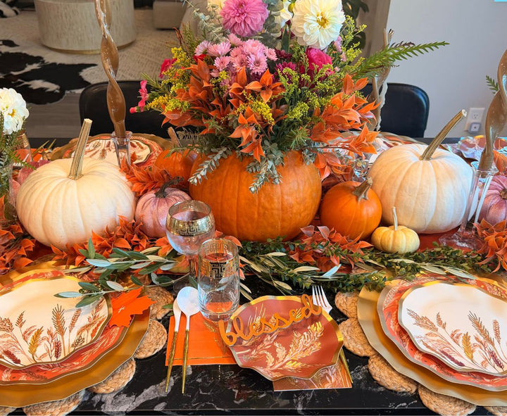 Harvest Wheat: Thanksgiving Table for 16