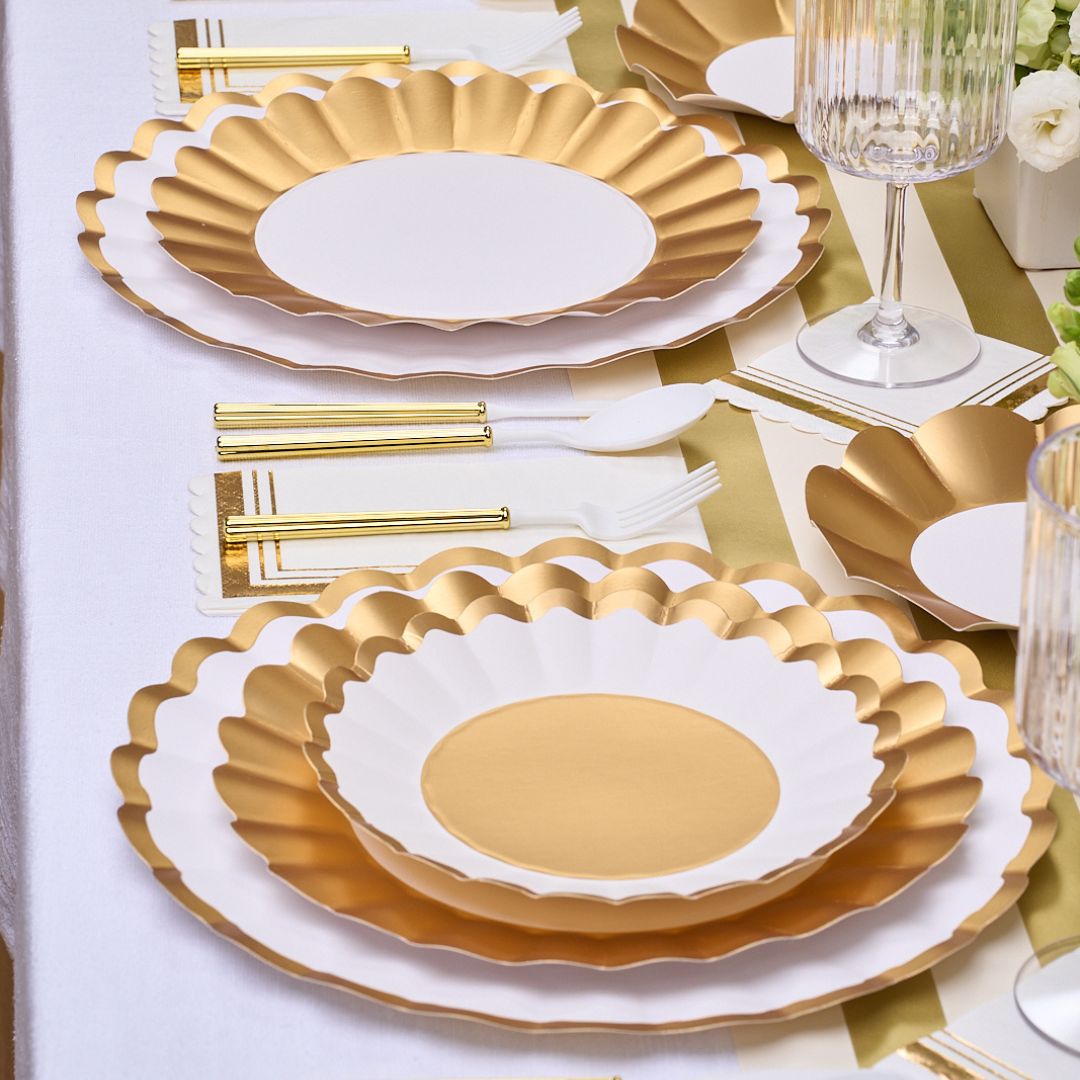 Gold & White Table Setting – Sophistiplate LLC