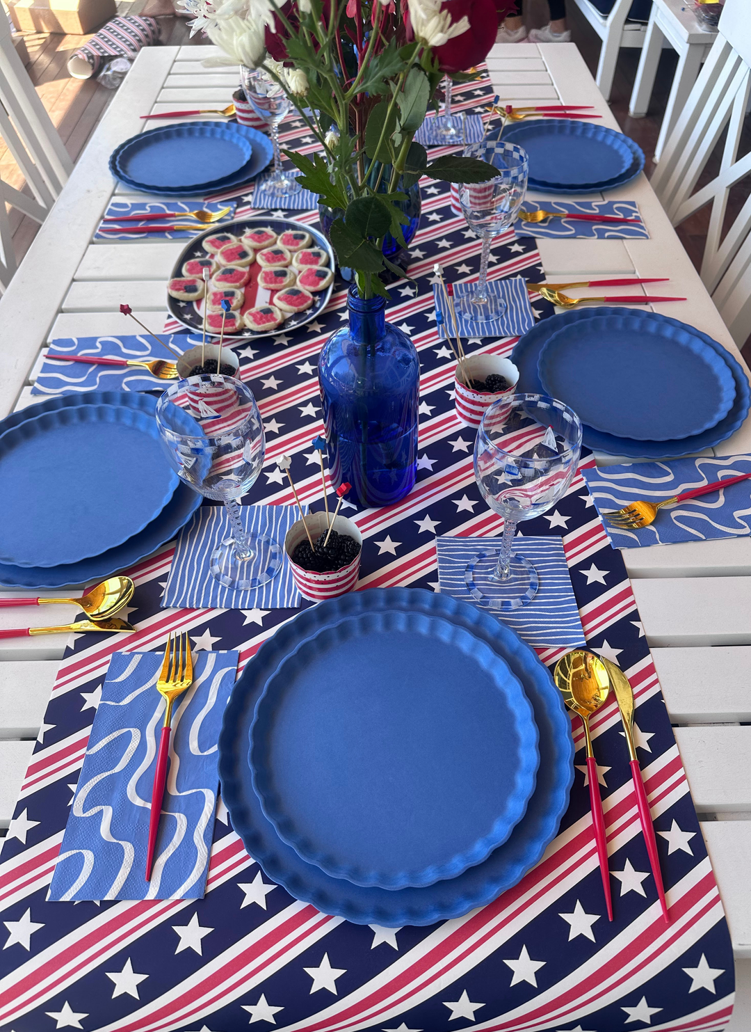4th of July Table for 16+: French Blue