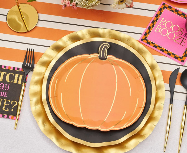 Boo Bold Table Setting