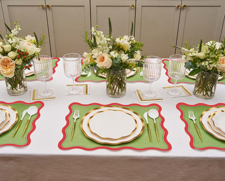 Green & Red Scallop Edge Placemats/10pk