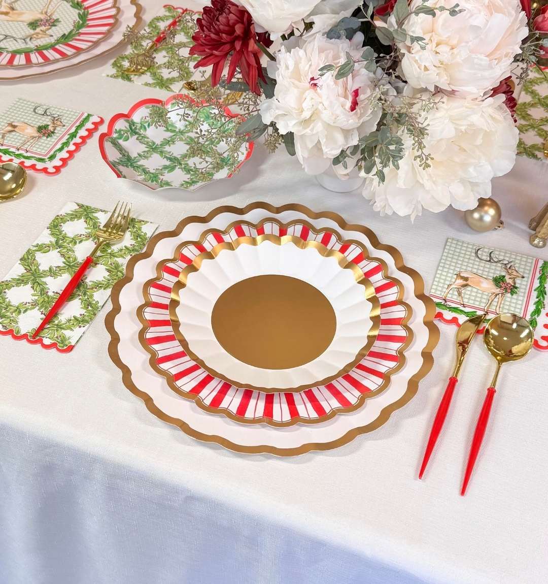 Holly Berry: Christmas Table for 16