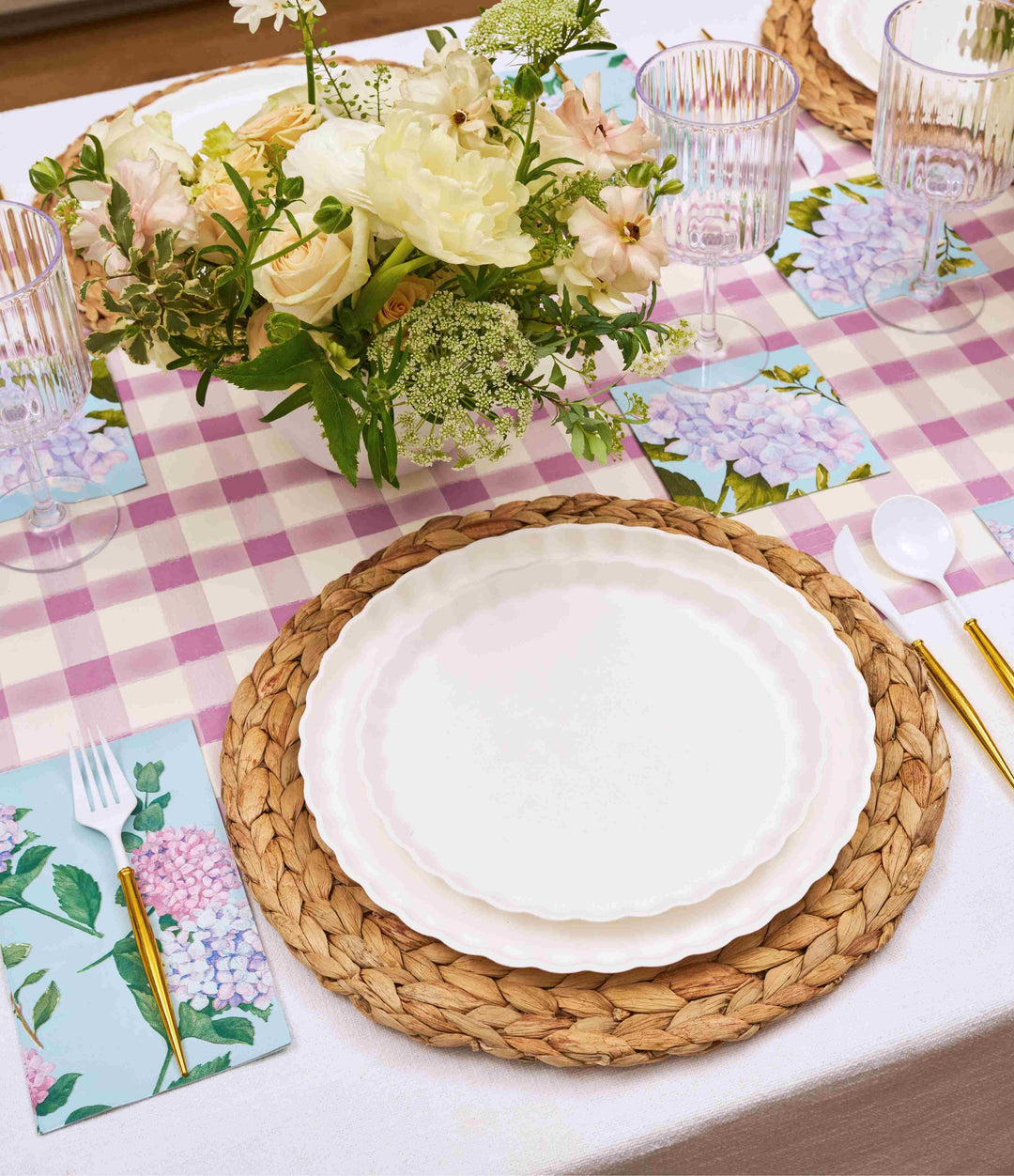 Violet Hydrangea Table Setting
