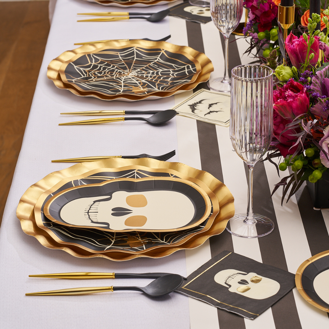 Sophistiplate Skull Die Cut Salad Plate Classic Spooky 8