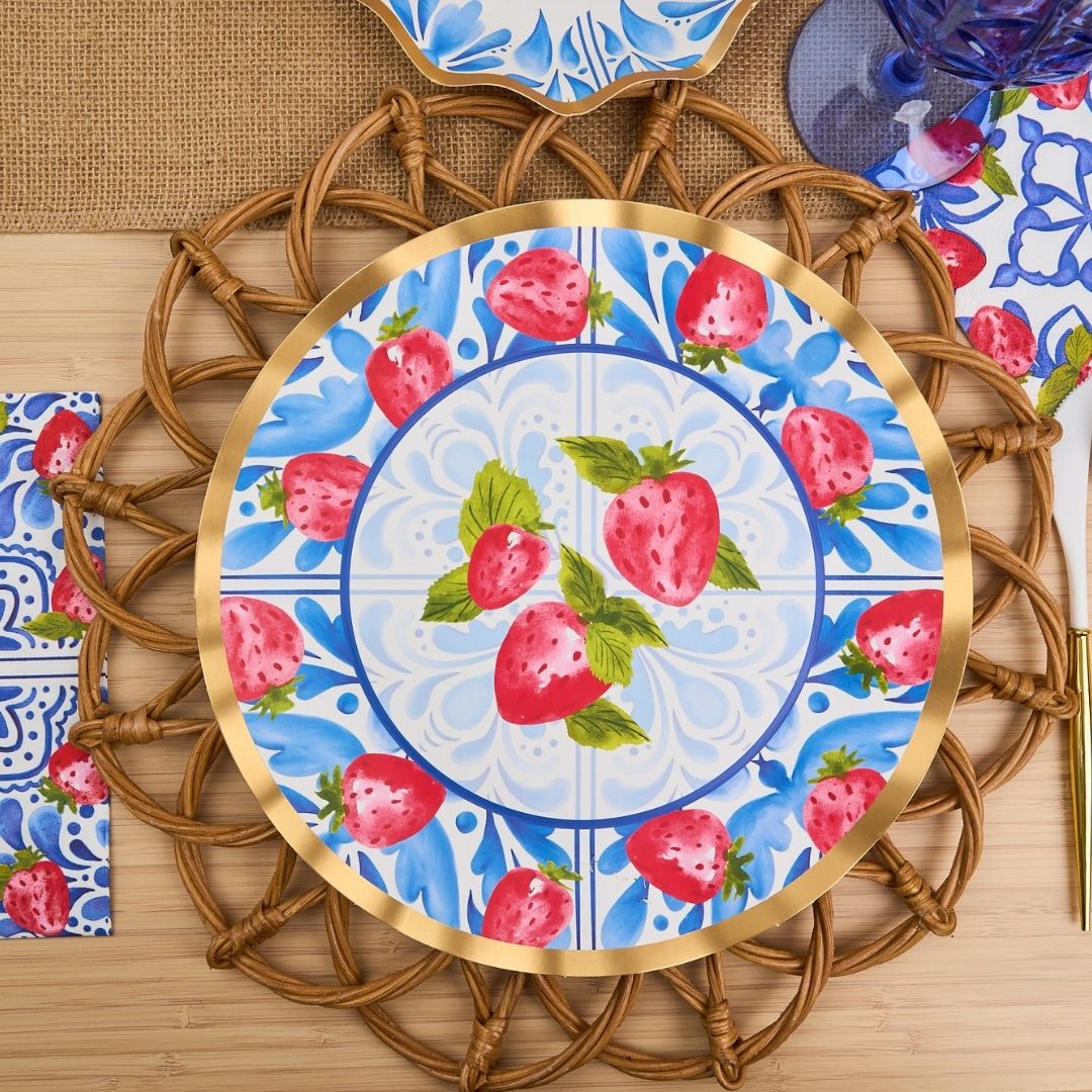 Bleu Strawberries Table Setting For 8 Guests