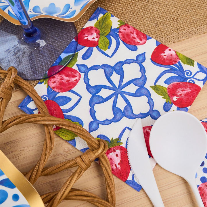 Bleu Strawberries Table Setting