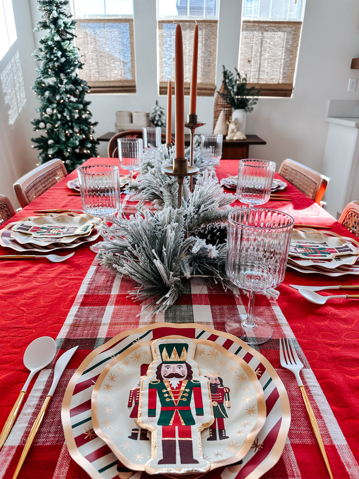 Nutcracker: Christmas Table for 16