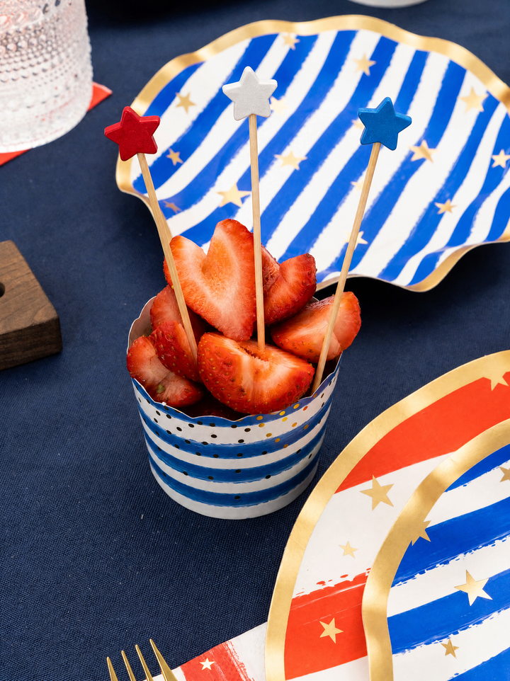 4th of July Table for 16+: Modern Patriotic