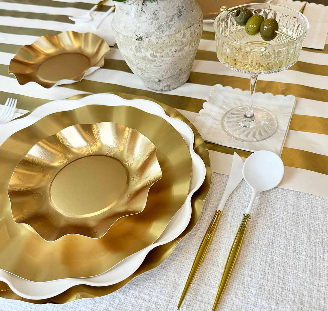 Cream & Gold Table Setting