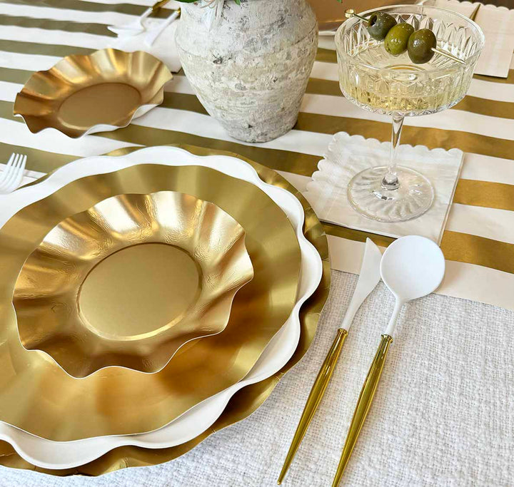 Cream & Gold Table Setting