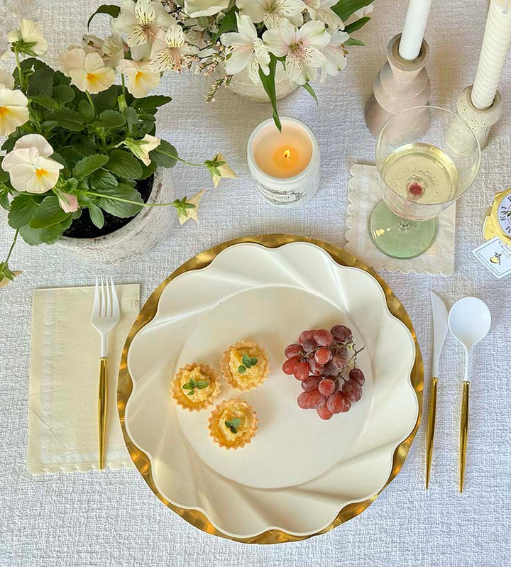 Cream & Gold Table Setting