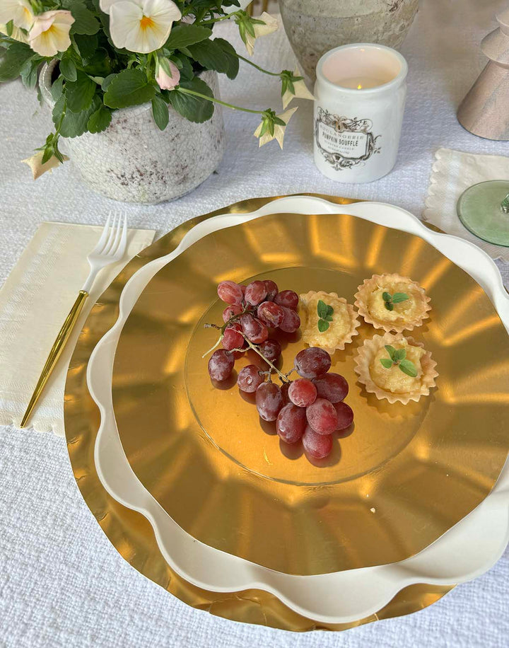 Cream & Gold Table Setting