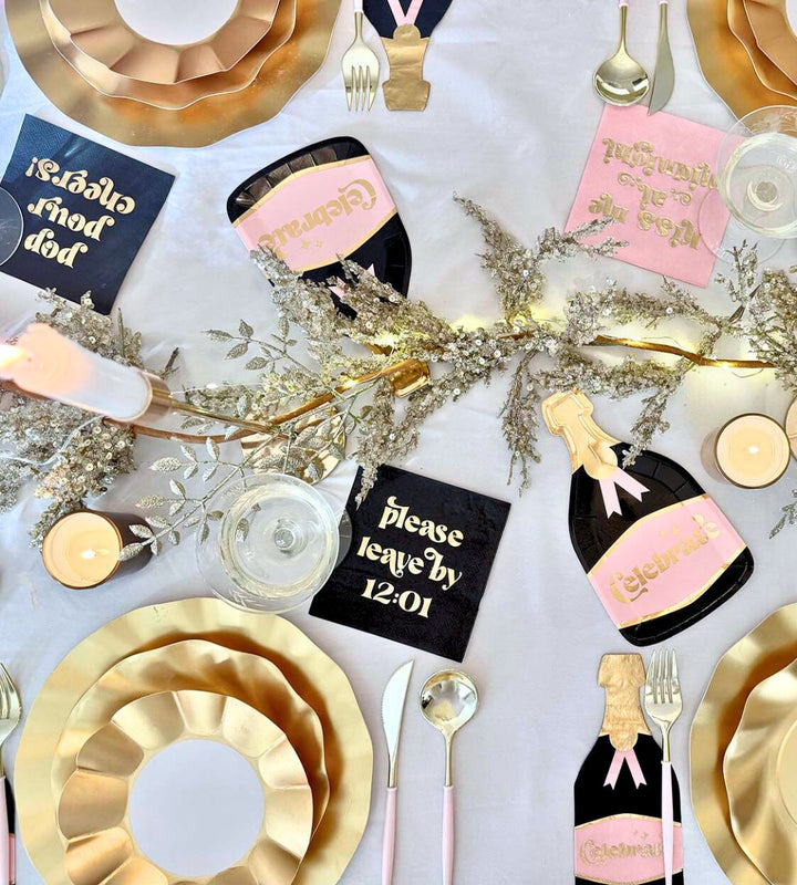 The Ultimate New Years Tablescape