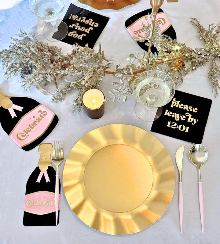 The Ultimate New Years Tablescape