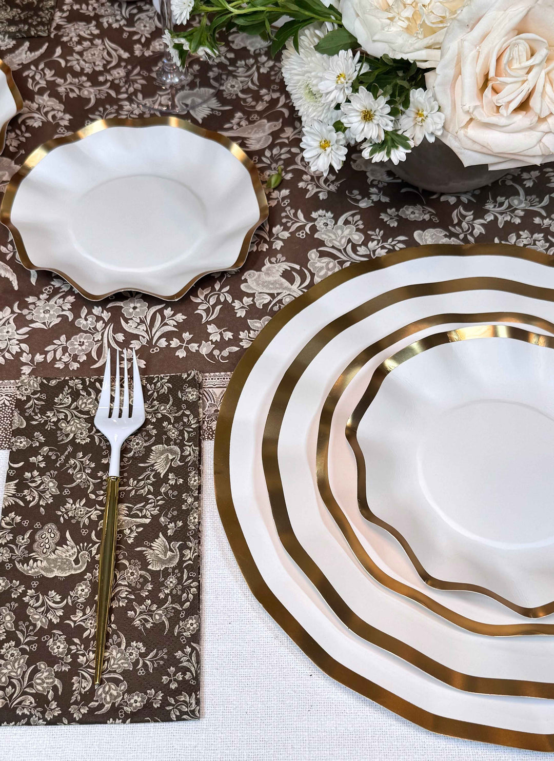 Royal Peacock Table Setting - Brown