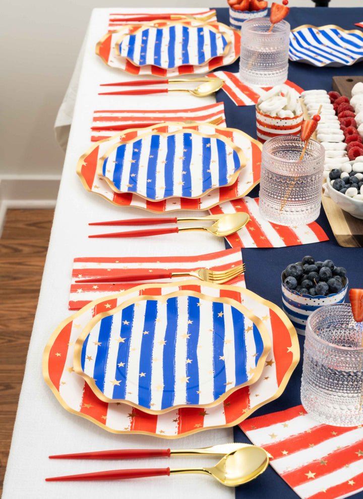 Wavy Salad Plate Patriotic Confetti/8ct