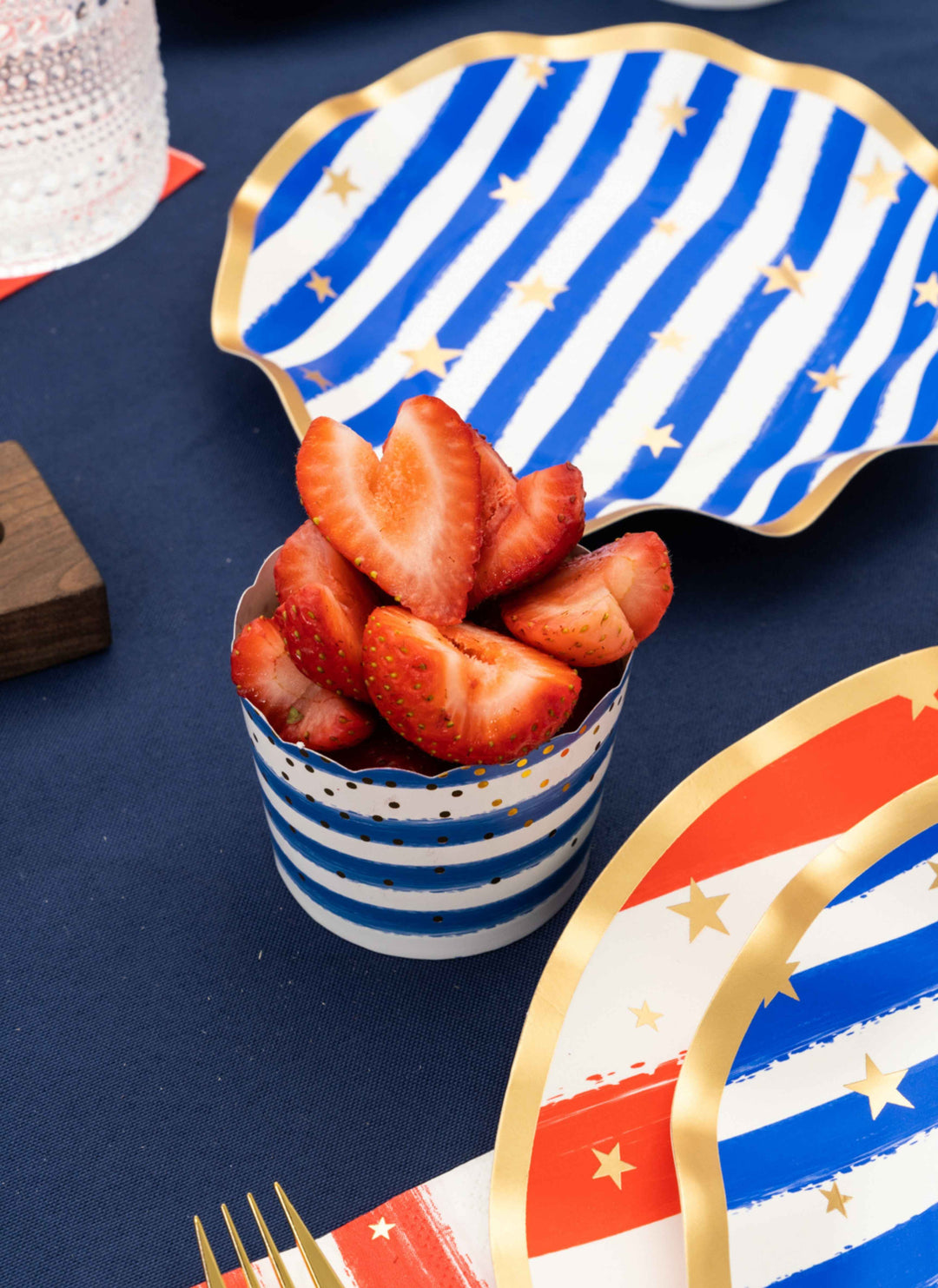 Patriotic Confetti Table Setting