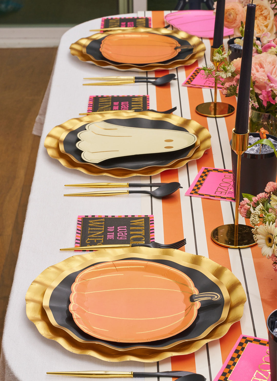 Boo Bold Table Setting