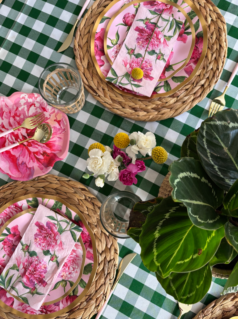 Wavy Salad Plate Pink Peonies - 8pkg