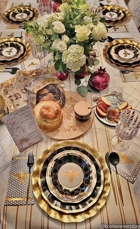 Honeybee Wavy Paper Dinner Plate/8pk – Sophistiplate LLC