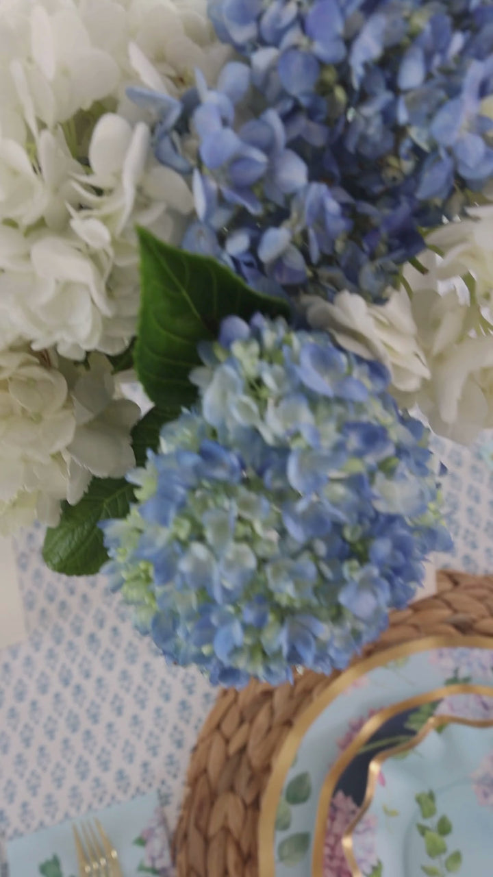 Hydrangea Table Setting